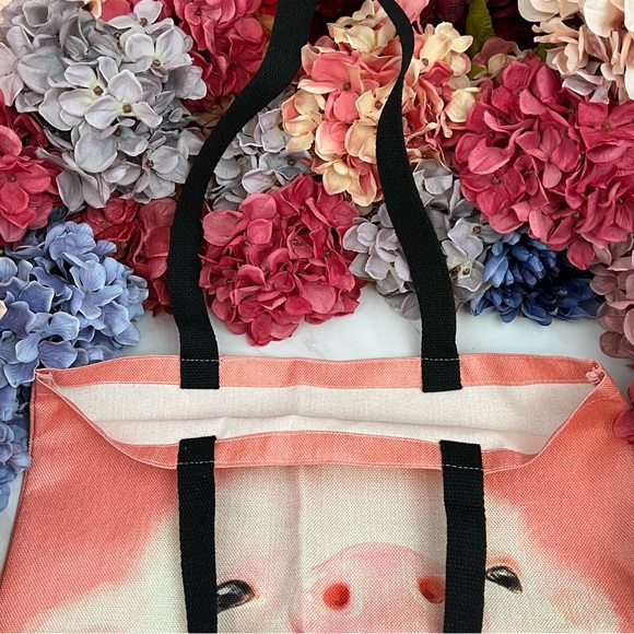 Eco-Friendly Wilbur the Pig Folding Tote Bag - Picture 10 of 13